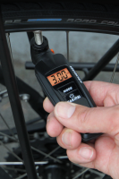 SKS Reifendruckmesser Airchecker Kunst stoff AV SV Digital Drehbarer Duokopf sz